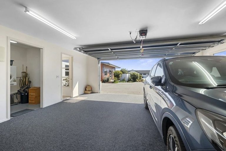 Photo of property in 4 St Andrews Parkway, Waiwhakaiho, New Plymouth, 4312