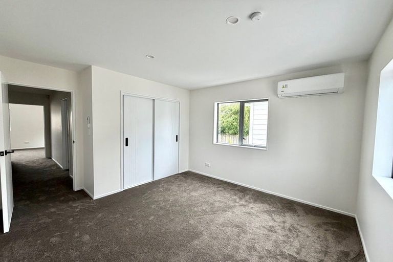 Photo of property in 17c Martin Place, Kelston, Auckland, 0602