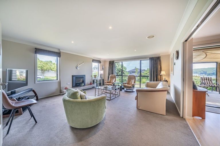 Photo of property in 24 The Masthead, Whitby, Porirua, 5024