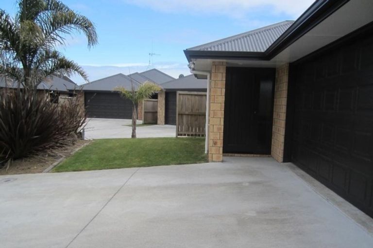 Photo of property in 9 The Palms, Rototuna, Hamilton, 3210