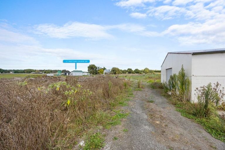 Photo of property in 15 Trotting Course Drive, Kumeu, 0891