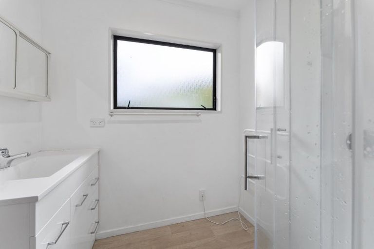 Photo of property in 4a Luckie Street, Tawa, Wellington, 5028