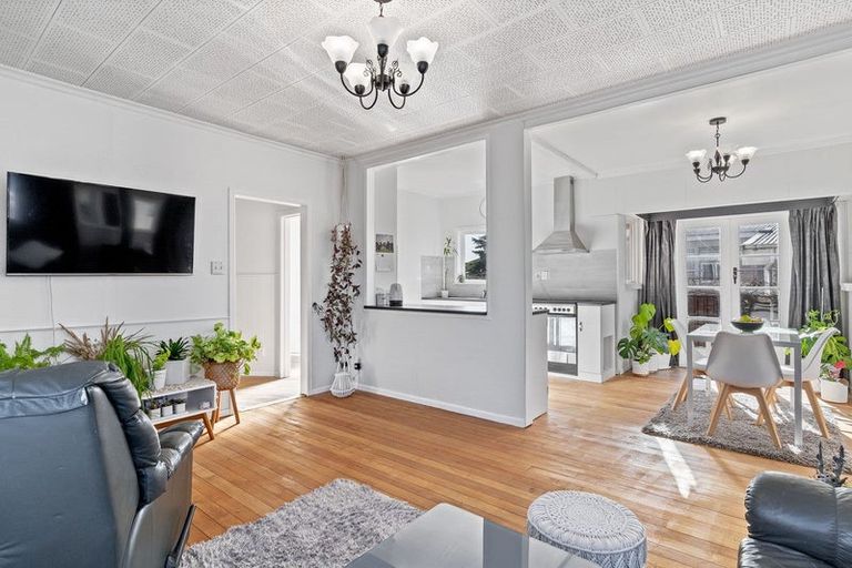 Photo of property in 42 High Street, Solway, Masterton, 5810