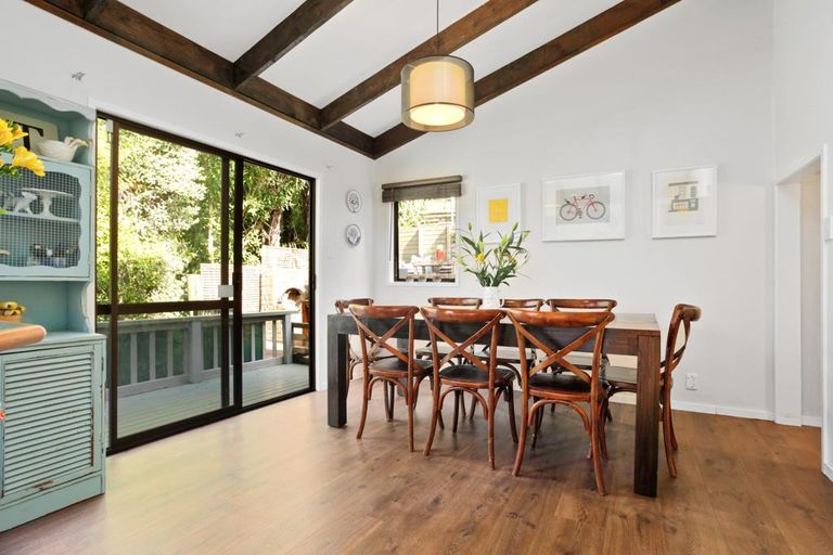 Photo of property in 7 Selwyn Avenue, Glen Eden, Auckland, 0602