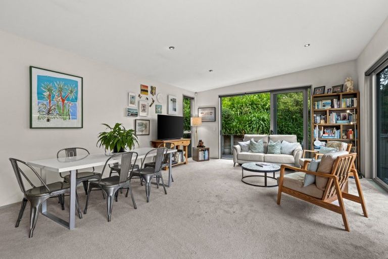Photo of property in 2 Tokomaru Drive, Havelock North, 4130