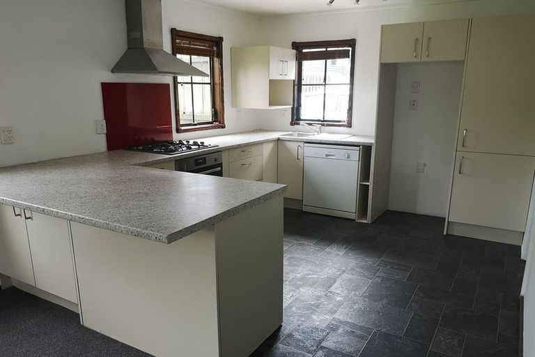 Photo of property in 2/85 Meadway, Sunnyhills, Auckland, 2010
