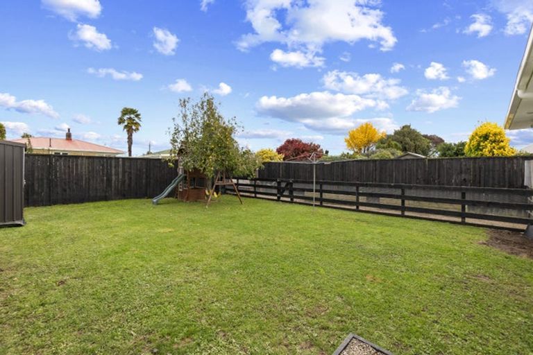 Photo of property in 3 Dalesford Street, Silverdale, Hamilton, 3216