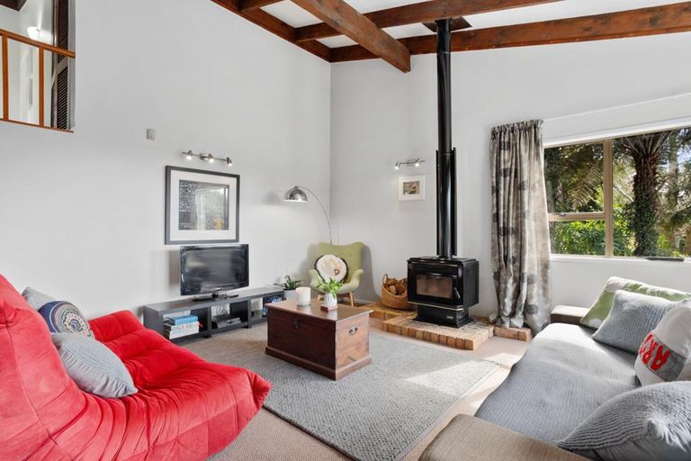 Photo of property in 7 Selwyn Avenue, Glen Eden, Auckland, 0602