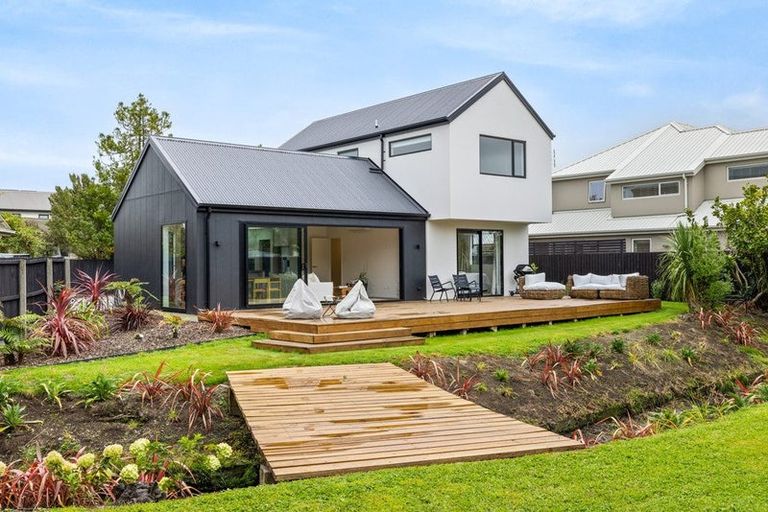 Photo of property in 11 Ketton Place, St Albans, Christchurch, 8052