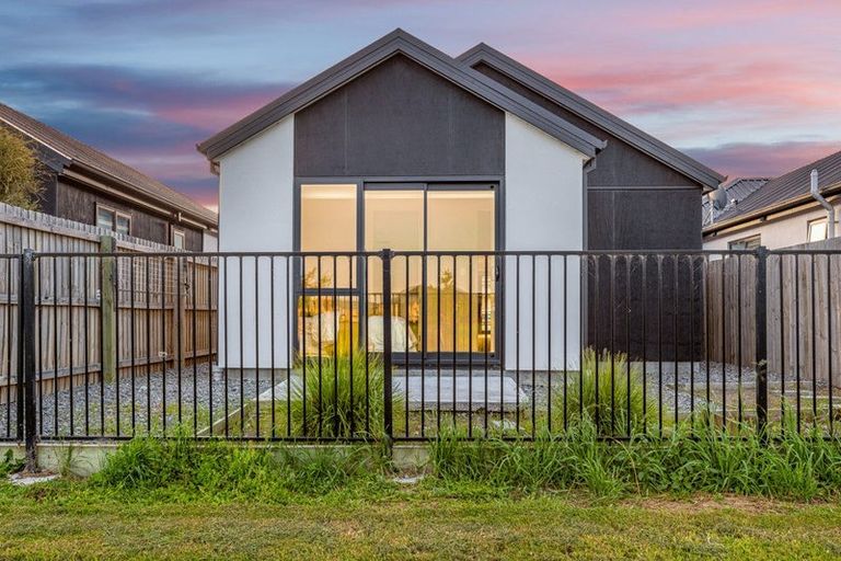 Photo of property in 52 Storer Street, Kaiapoi, 7630