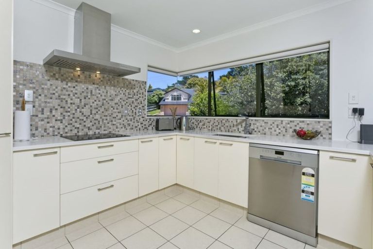 Photo of property in 26 Bushlands Park Drive, Albany, Auckland, 0632