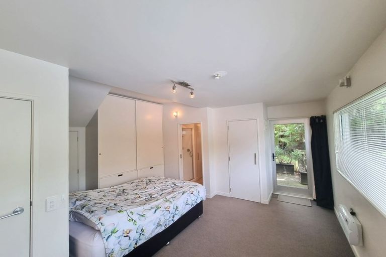 Photo of property in 223a Ohiro Road, Brooklyn, Wellington, 6021