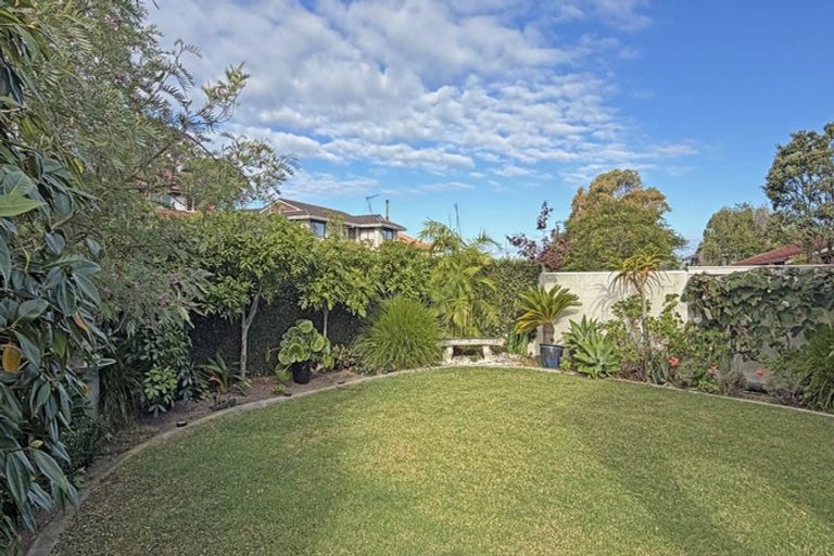 Photo of property in 41 Porritt Avenue, Chatswood, Auckland, 0626