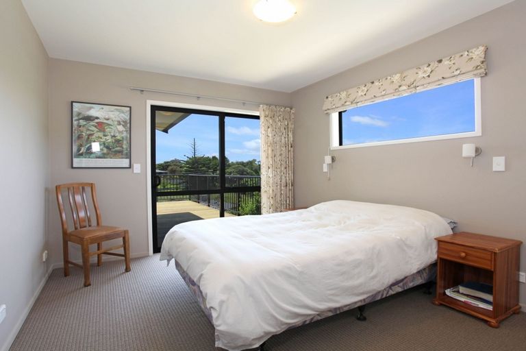 Photo of property in 5a Waikowhai Place, Raglan, 3225