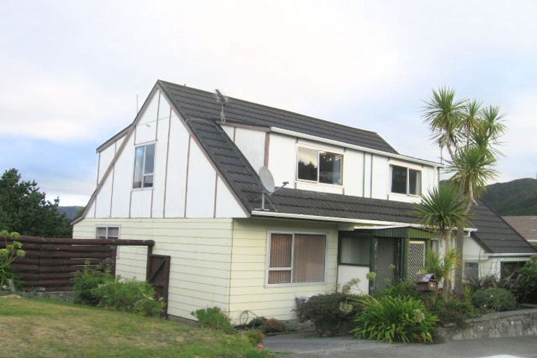 Photo of property in 38b Percy Dyett Drive, Karori, Wellington, 6012