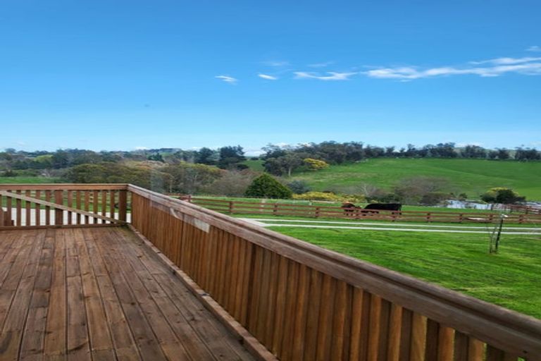 Photo of property in 1 Watts Street, Waipawa, 4210