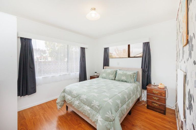 Photo of property in 41a Raglan Avenue, Cloverlea, Palmerston North, 4412