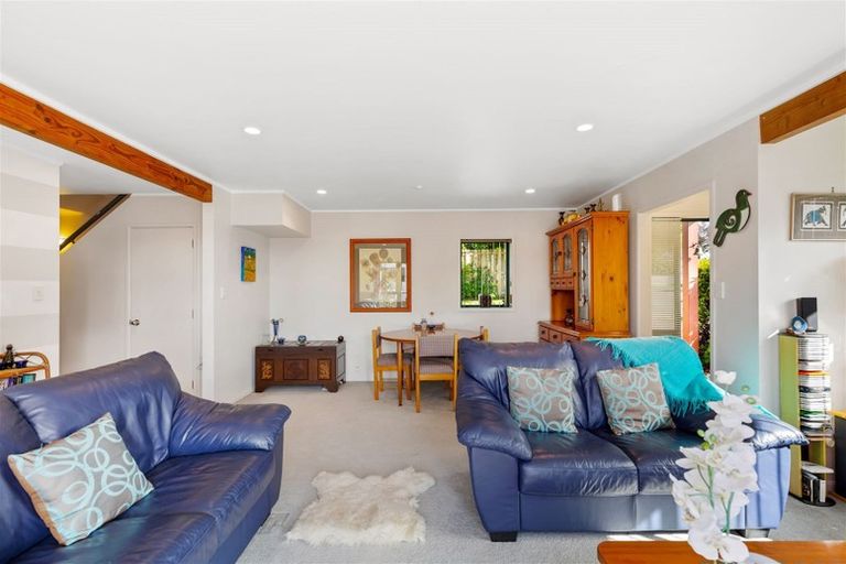 Photo of property in 11/485 Don Buck Road, Massey, Auckland, 0614