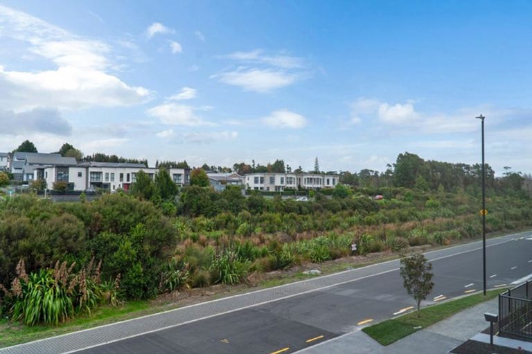 Photo of property in 69 Harewood Street, Whenuapai, Auckland, 0618