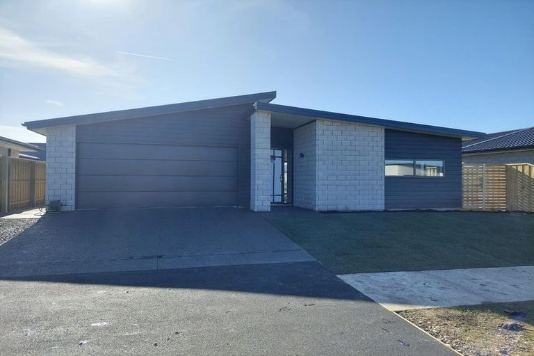 Photo of property in 72 Brenley Drive, Rolleston, 7614