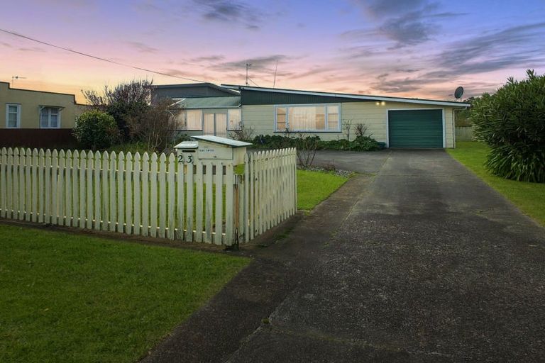 Photo of property in 23 Seabury Avenue, Foxton Beach, Foxton, 4815