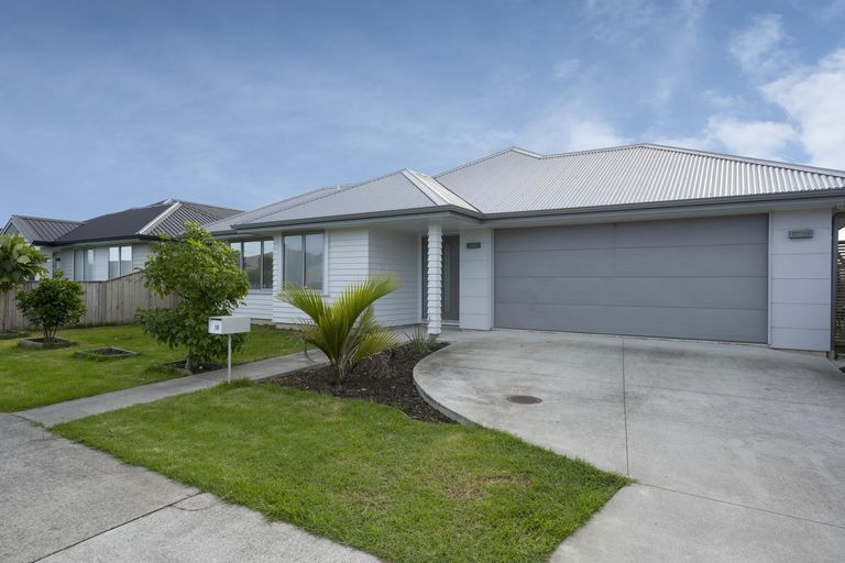 Photo of property in 18 Lamborn Drive, Papakura, 2110