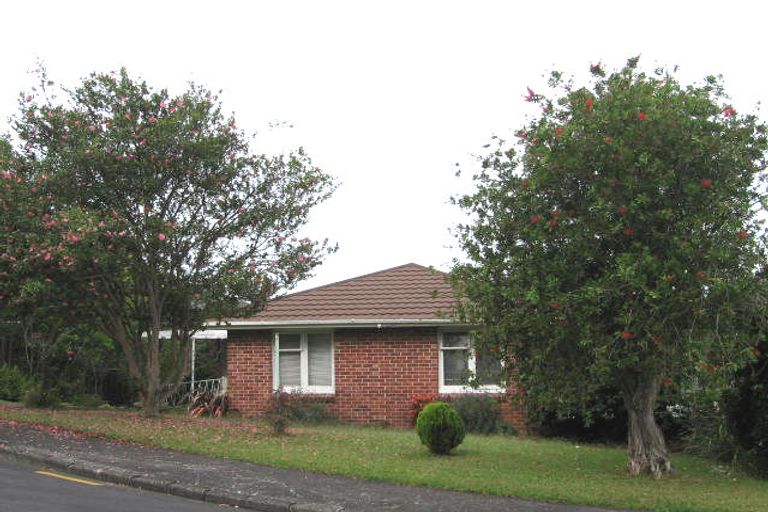 Photo of property in 11 Merville Avenue, Te Atatu South, Auckland, 0610