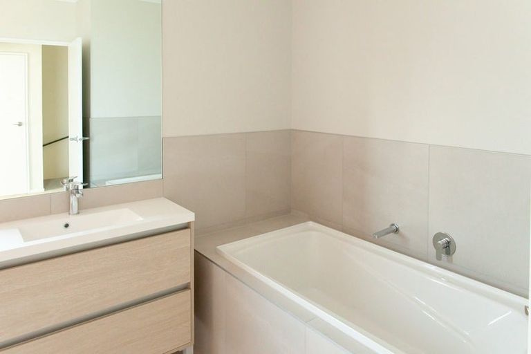 Photo of property in 20 Te Rito Road, Hobsonville, Auckland, 0616