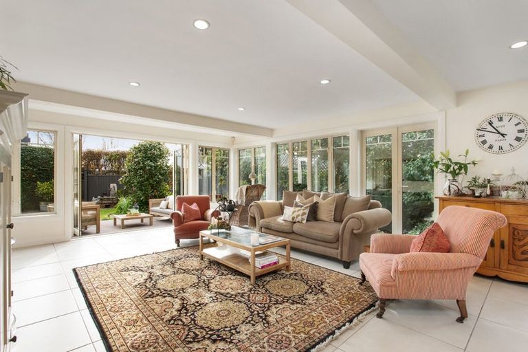 Photo of property in 9a Te Kura Street, Fendalton, Christchurch, 8014