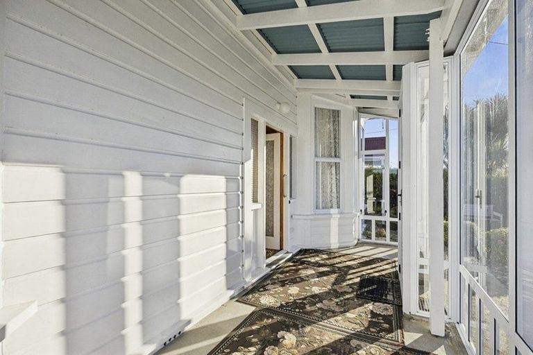 Photo of property in 37 Mornington Road, Balaclava, Dunedin, 9011