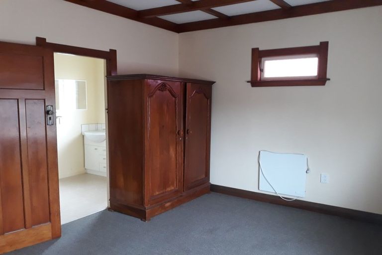 Photo of property in 94 Queen Street, Waiuku, 2123