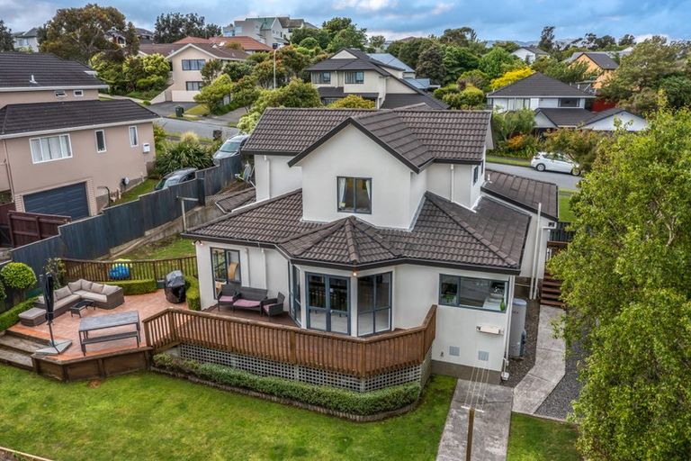 Photo of property in 6 Saunders Close, Whitby, Porirua, 5024