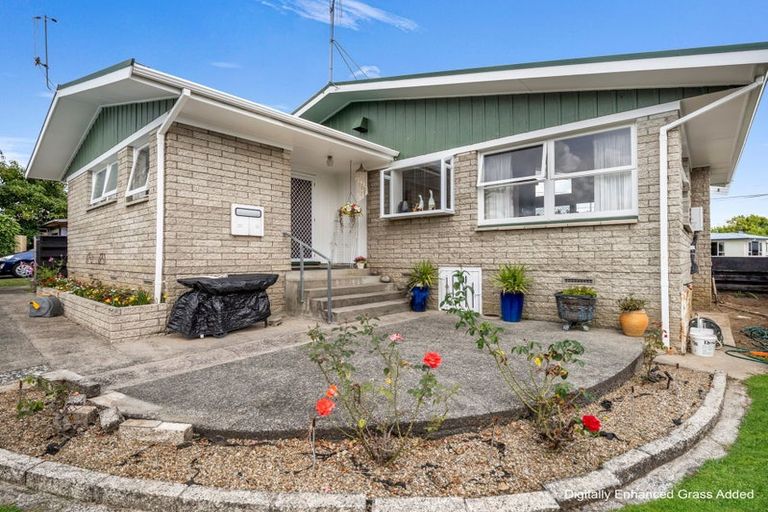 Photo of property in 30 Garden Heights Avenue, Glenview, Hamilton, 3206
