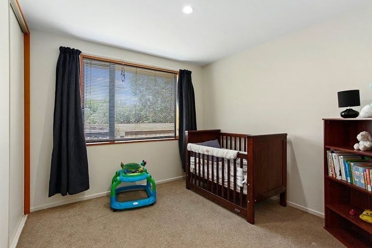 Photo of property in 12a Prossers Road, Saint Martins, Christchurch, 8022