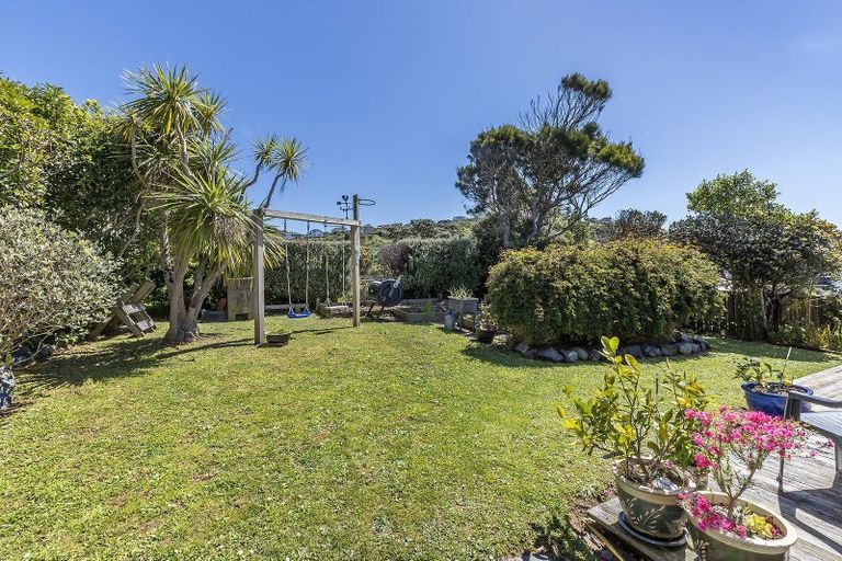 Photo of property in 166 Mitchell Street, Brooklyn, Wellington, 6021