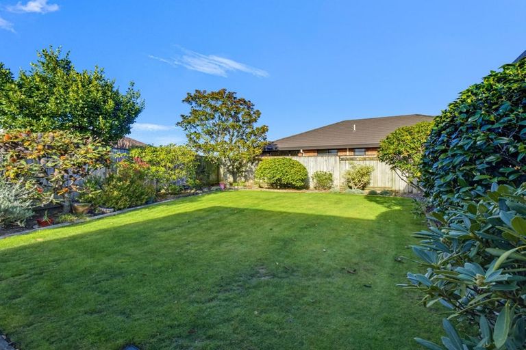 Photo of property in 4 Brooklyn Heights Drive, Kelvin Grove, Palmerston North, 4414