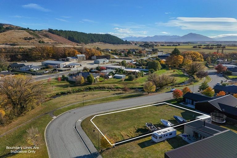 Photo of property in 13 Alice Burn Drive, Luggate, Wanaka, 9383