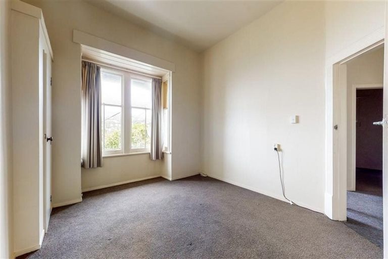 Photo of property in 1/13 Garden Road, Northland, Wellington, 6012