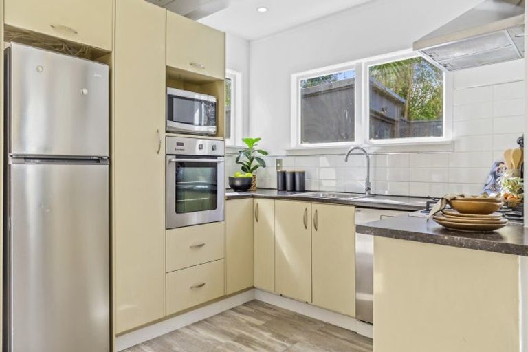 Photo of property in 11 Walbrook Road, Manly, Whangaparaoa, 0930
