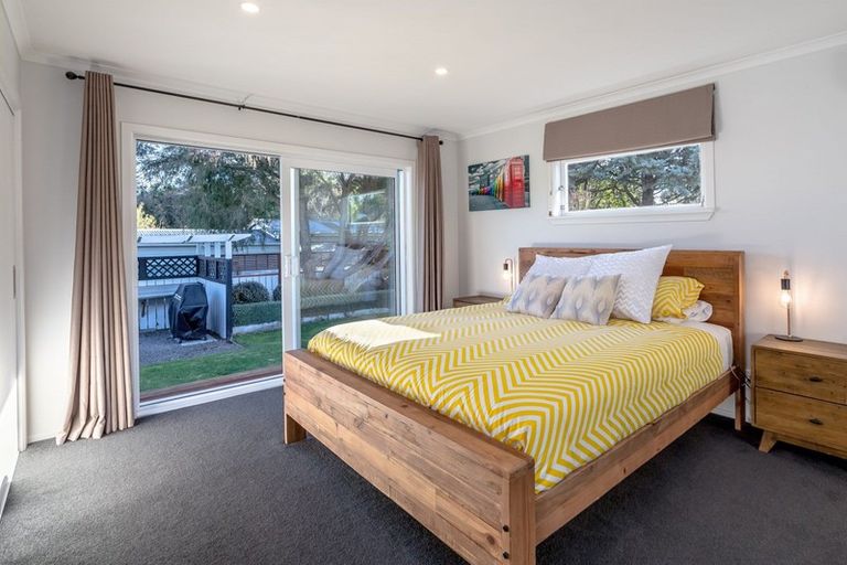 Photo of property in 2 Kempton Street, Greytown, 5712