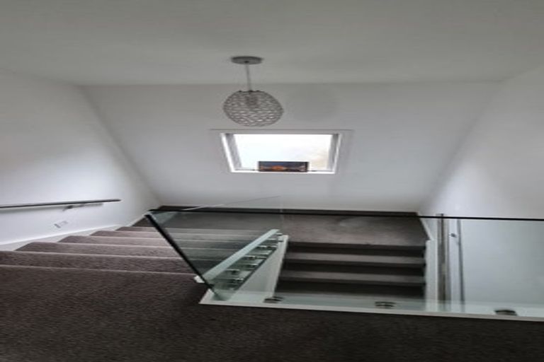 Photo of property in 50 Elizabeth Street, Moera, Lower Hutt, 5010