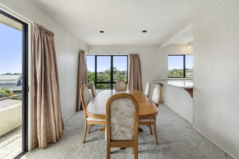 Photo of property in 1/55 Nigel Road, Browns Bay, Auckland, 0630