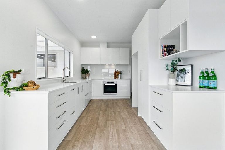 Photo of property in 21 Bramley Drive, Omokoroa, 3114