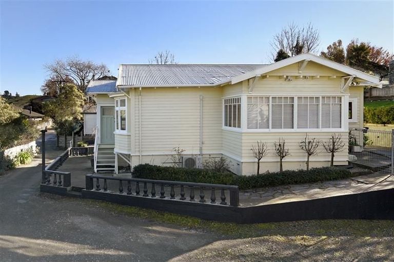 Photo of property in 23 Tipahi Street, Nelson South, Nelson, 7010