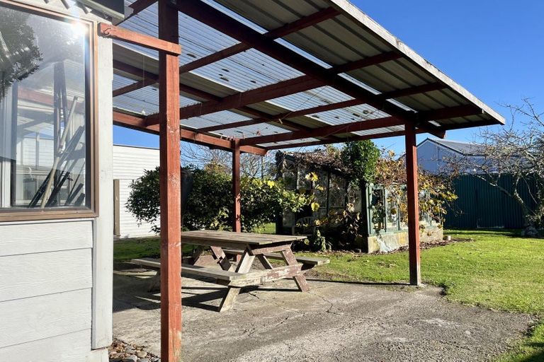 Photo of property in 14 Queen Street, Westport, 7825