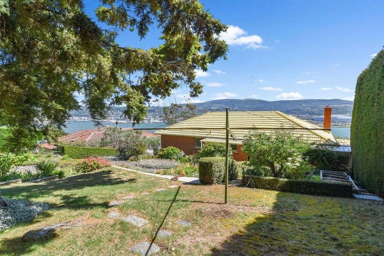 Photo of property in 56 Doon Street, Vauxhall, Dunedin, 9013