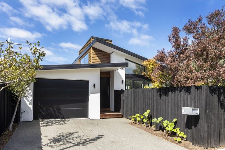 Photo of property in 136 Edgeware Road, St Albans, Christchurch, 8014