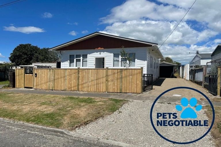 Photo of property in 3 Pembroke Road, Stratford, 4332