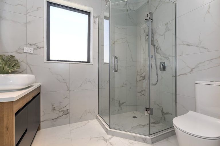 Photo of property in 2a Hughs Way, Flat Bush, Auckland, 2019