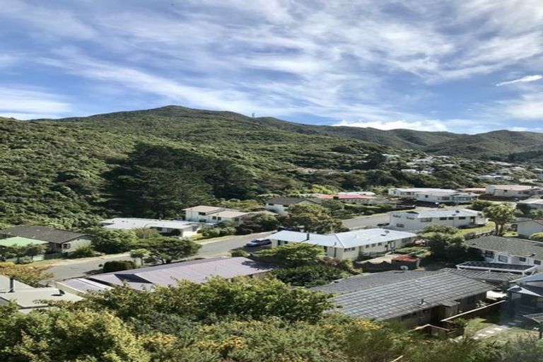 Photo of property in 30 Saddleback Grove, Karori, Wellington, 6012